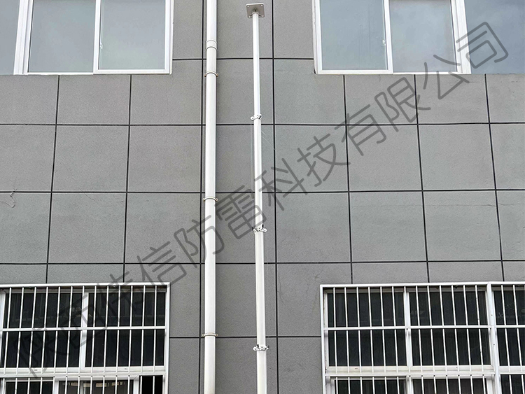 23米車載升降桅桿，手動(dòng)升降桅桿，高位升降桅桿